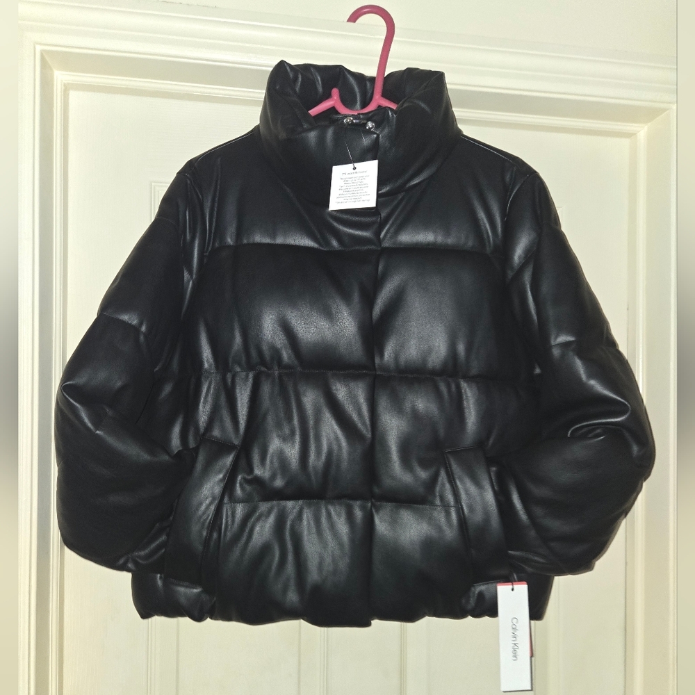 SOLD‼️NWT Calvin Klein Faux Leather Puffer Coat - Picture 5 of 12